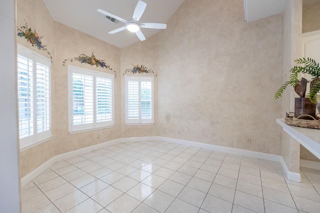 10235 N Rowell Avenue, Fresno, CA 93730