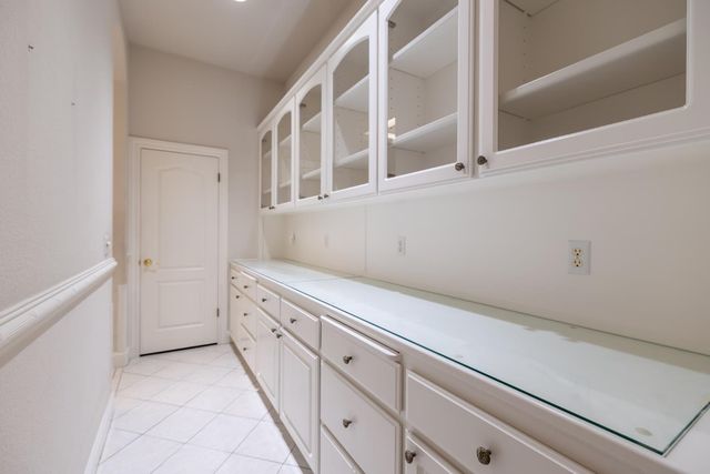 10235 N Rowell Avenue, Fresno, CA 93730