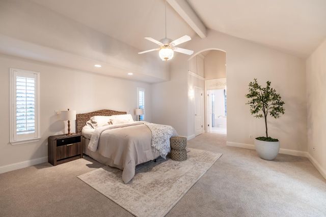 10235 N Rowell Avenue, Fresno, CA 93730