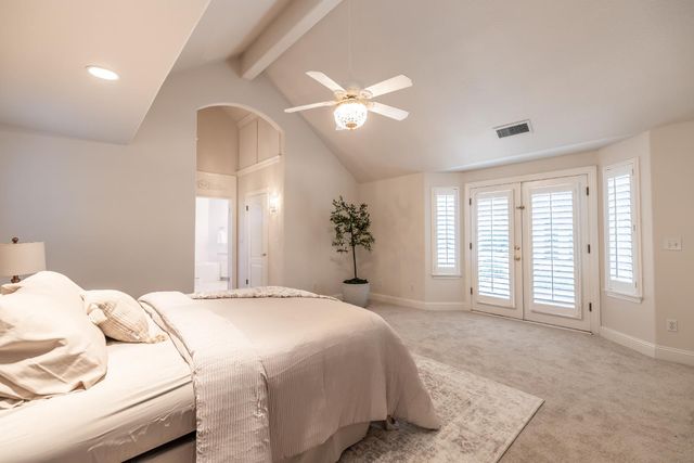 10235 N Rowell Avenue, Fresno, CA 93730