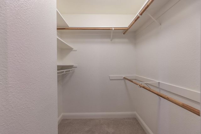 10235 N Rowell Avenue, Fresno, CA 93730