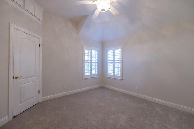 10235 N Rowell Avenue, Fresno, CA 93730