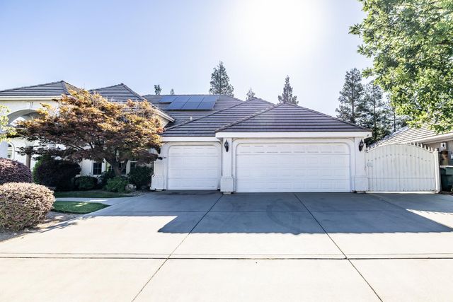 10235 N Rowell Avenue, Fresno, CA 93730