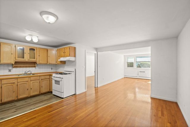 100 Magnolia Ave 5, Lynn, MA 01904