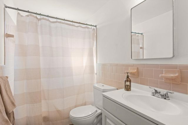 100 Magnolia Ave 5, Lynn, MA 01904