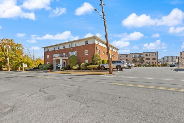 100 Magnolia Ave 5, Lynn, MA 01904
