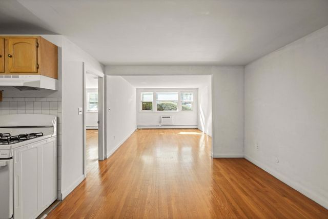 100 Magnolia Ave 5, Lynn, MA 01904