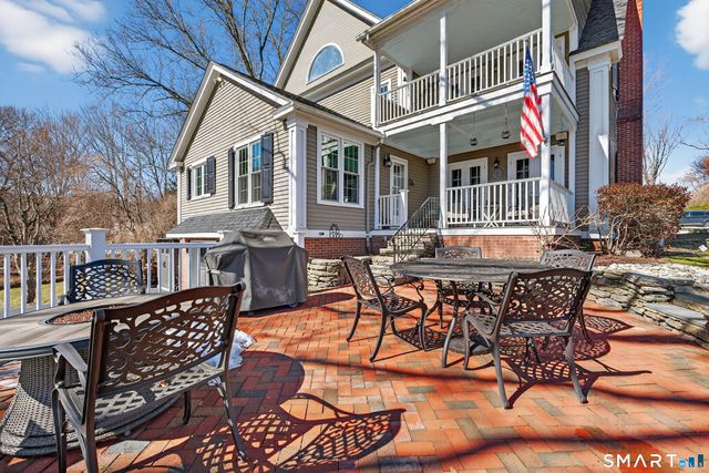 5 Riverhead Lane, East Lyme, CT 06333