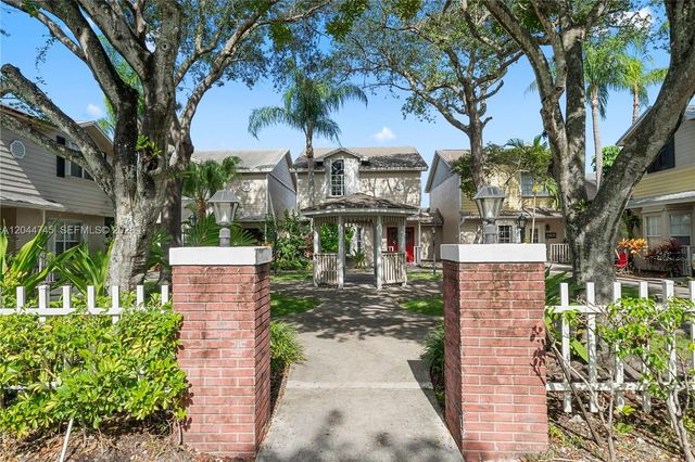 14606 SW 122nd Place 14606, Miami, FL 33186