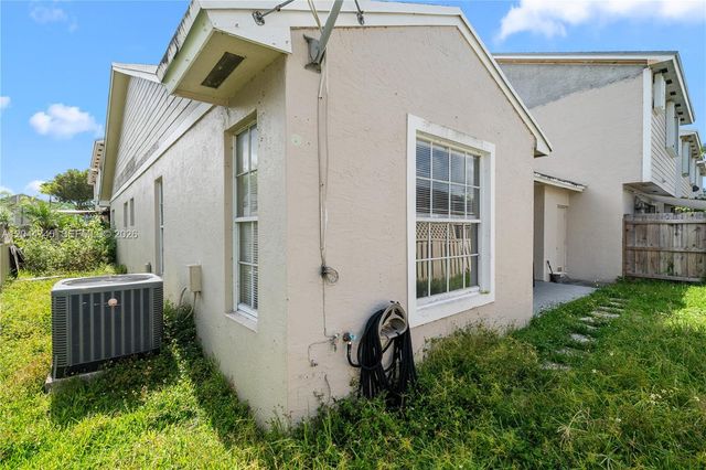 14606 SW 122nd Place 14606, Miami, FL 33186