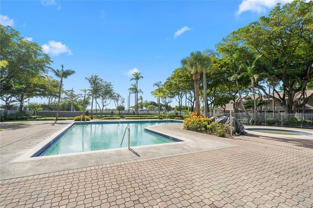 14606 SW 122nd Place 14606, Miami, FL 33186