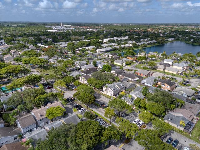 14606 SW 122nd Place 14606, Miami, FL 33186