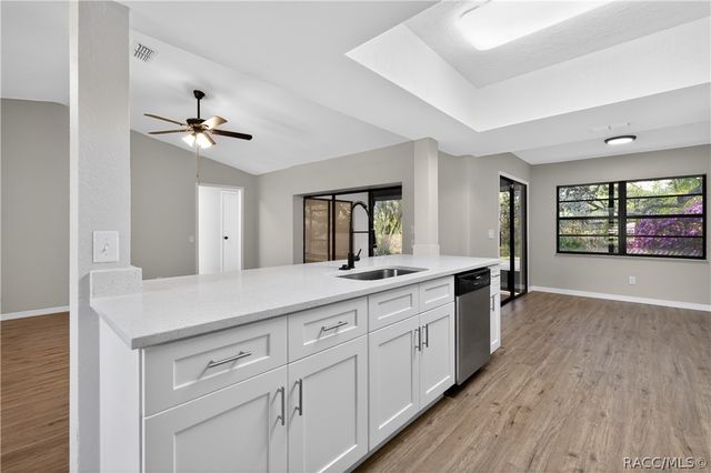 1060 E Rockefeller Lane, Hernando, FL 34442