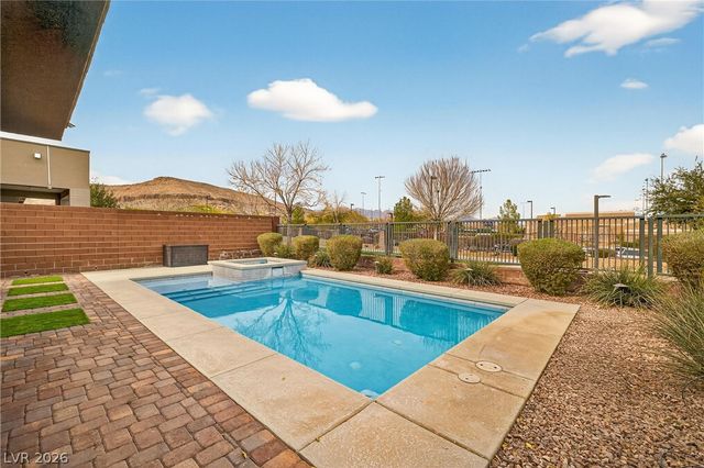 10358 Kesington Drive, Las Vegas, NV 89135