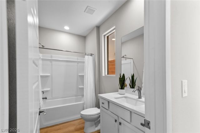 10358 Kesington Drive, Las Vegas, NV 89135