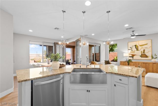 10358 Kesington Drive, Las Vegas, NV 89135