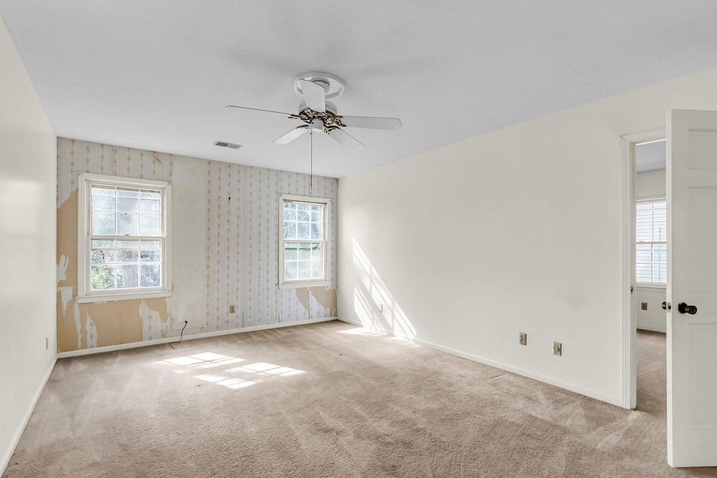 Image 52 of property listing at 700 Fairington Drive, Summerville, SC 29485