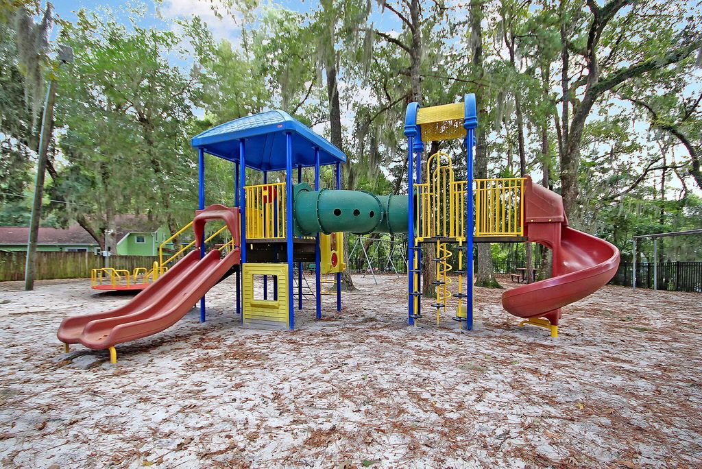 Image 57 of property listing at 700 Fairington Drive, Summerville, SC 29485