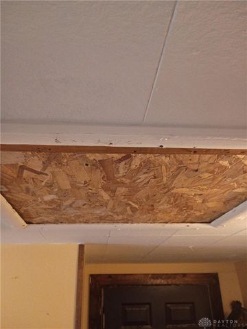 6413 Post Town Road, Dayton, OH 45426