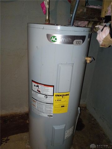 6413 Post Town Road, Dayton, OH 45426