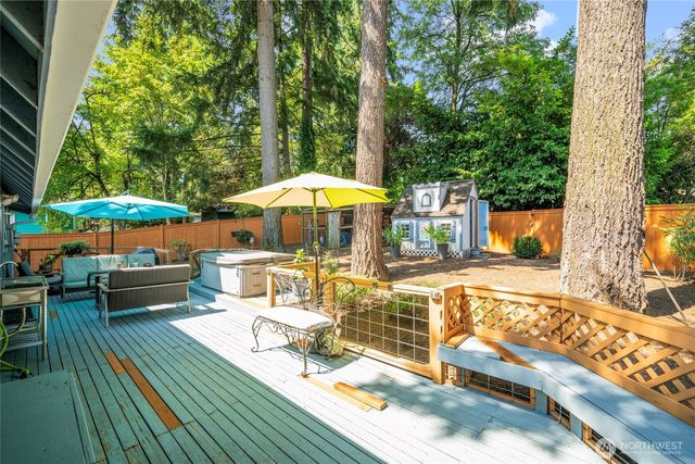 12086 NE 137th Court, Kirkland, WA 98034