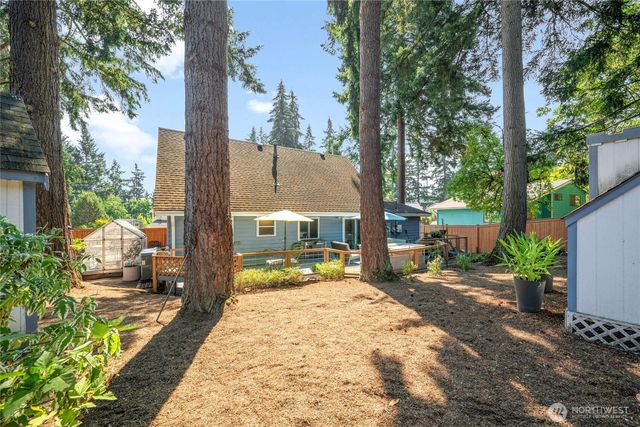 12086 NE 137th Court, Kirkland, WA 98034