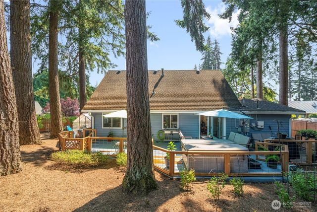 12086 NE 137th Court, Kirkland, WA 98034