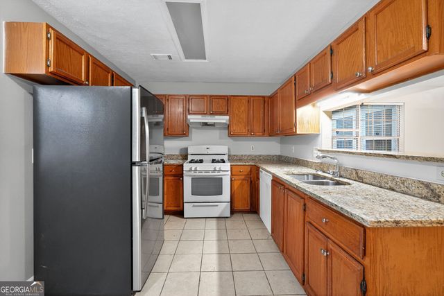 1956 Corners Circle, Lithonia, GA 30058