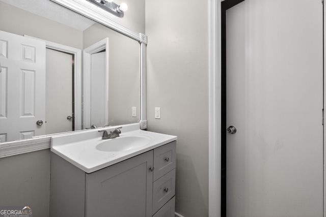 1956 Corners Circle, Lithonia, GA 30058
