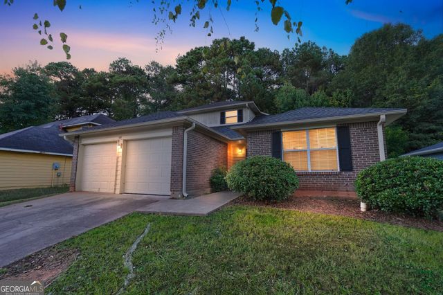 1956 Corners Circle, Lithonia, GA 30058
