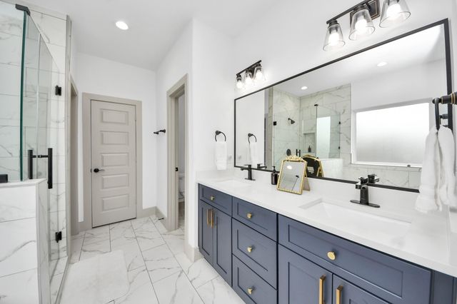 837 W Little York Road 1, Houston, TX 77091