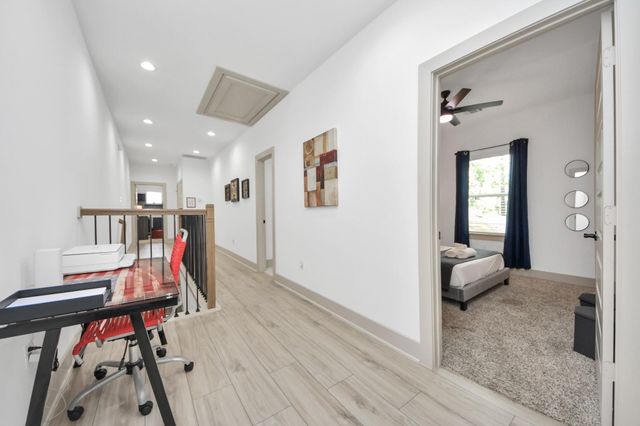 837 W Little York Road 1, Houston, TX 77091