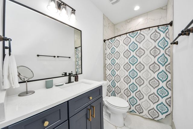 837 W Little York Road 1, Houston, TX 77091