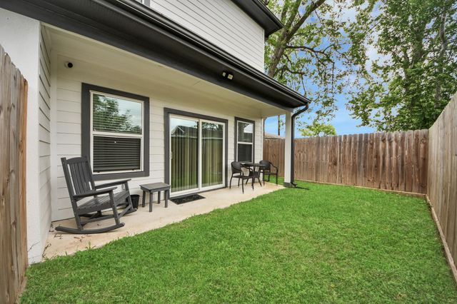 837 W Little York Road 1, Houston, TX 77091