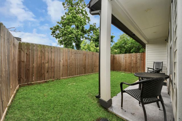 837 W Little York Road 1, Houston, TX 77091