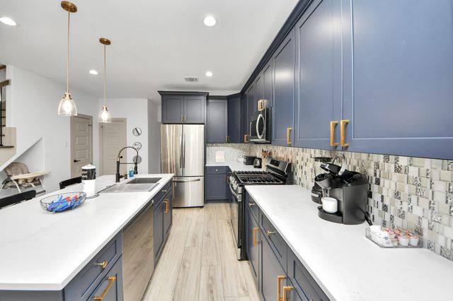 837 W Little York Road 1, Houston, TX 77091