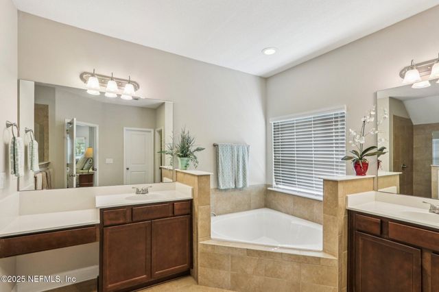 5000 REDFORD MANOR Drive, Jacksonville, FL 32258
