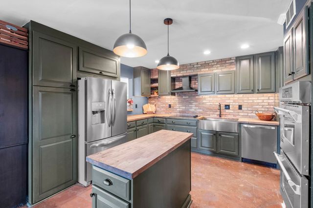 2354 N BEECHAM PL, Memphis, TN 38016