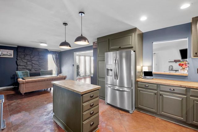 2354 N BEECHAM PL, Memphis, TN 38016