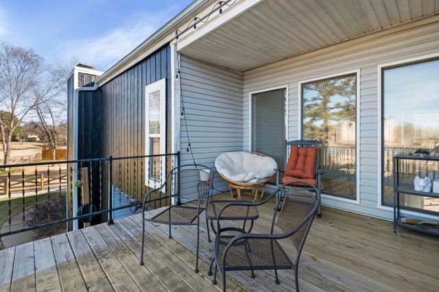 2354 N BEECHAM PL, Memphis, TN 38016