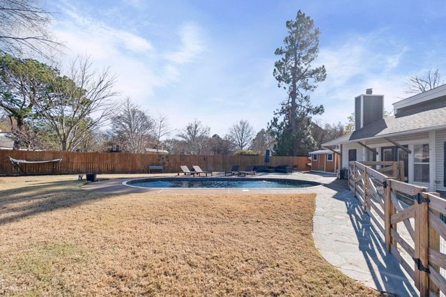 2354 N BEECHAM PL, Memphis, TN 38016