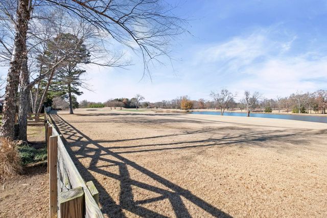 2354 N BEECHAM PL, Memphis, TN 38016