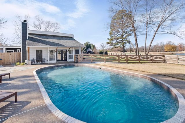 2354 N BEECHAM PL, Memphis, TN 38016