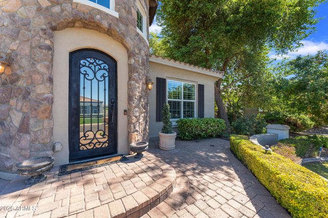 4339 E ESTRELLA Court, Gilbert, AZ 85296