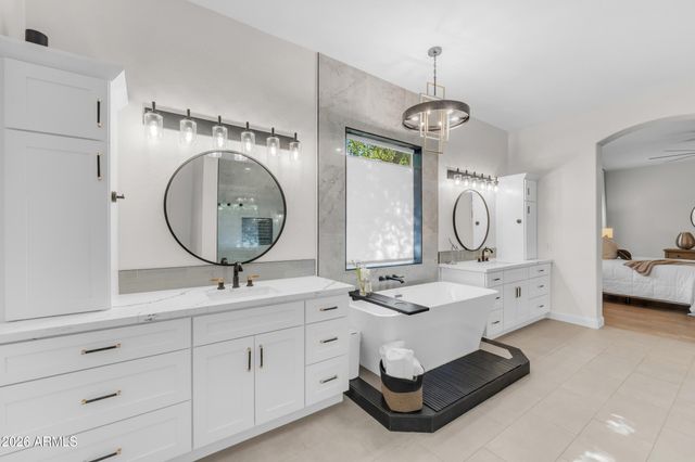 4339 E ESTRELLA Court, Gilbert, AZ 85296