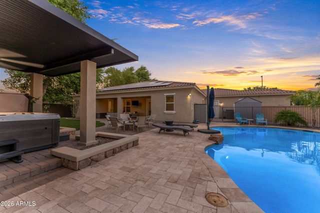4339 E ESTRELLA Court, Gilbert, AZ 85296