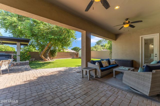 4339 E ESTRELLA Court, Gilbert, AZ 85296