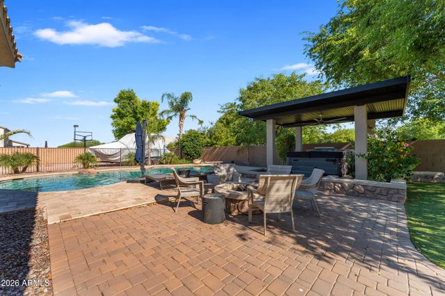 4339 E ESTRELLA Court, Gilbert, AZ 85296