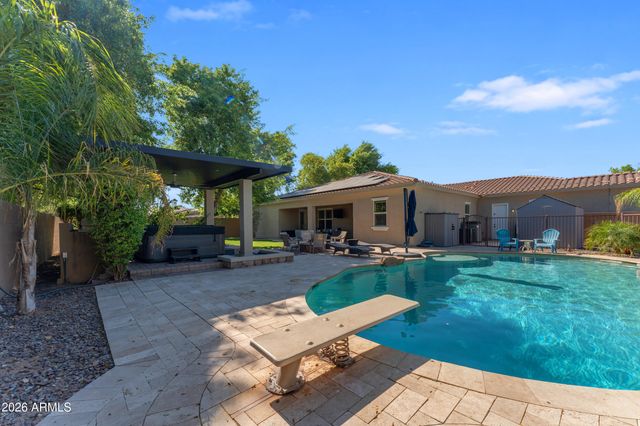 4339 E ESTRELLA Court, Gilbert, AZ 85296