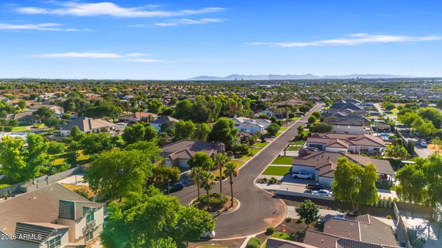 4339 E ESTRELLA Court, Gilbert, AZ 85296
